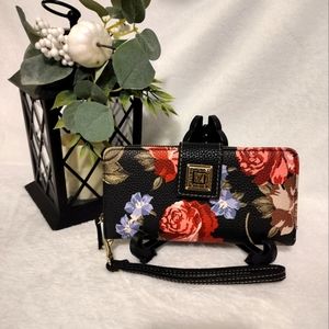 NWOT Stone mountain floral wallet